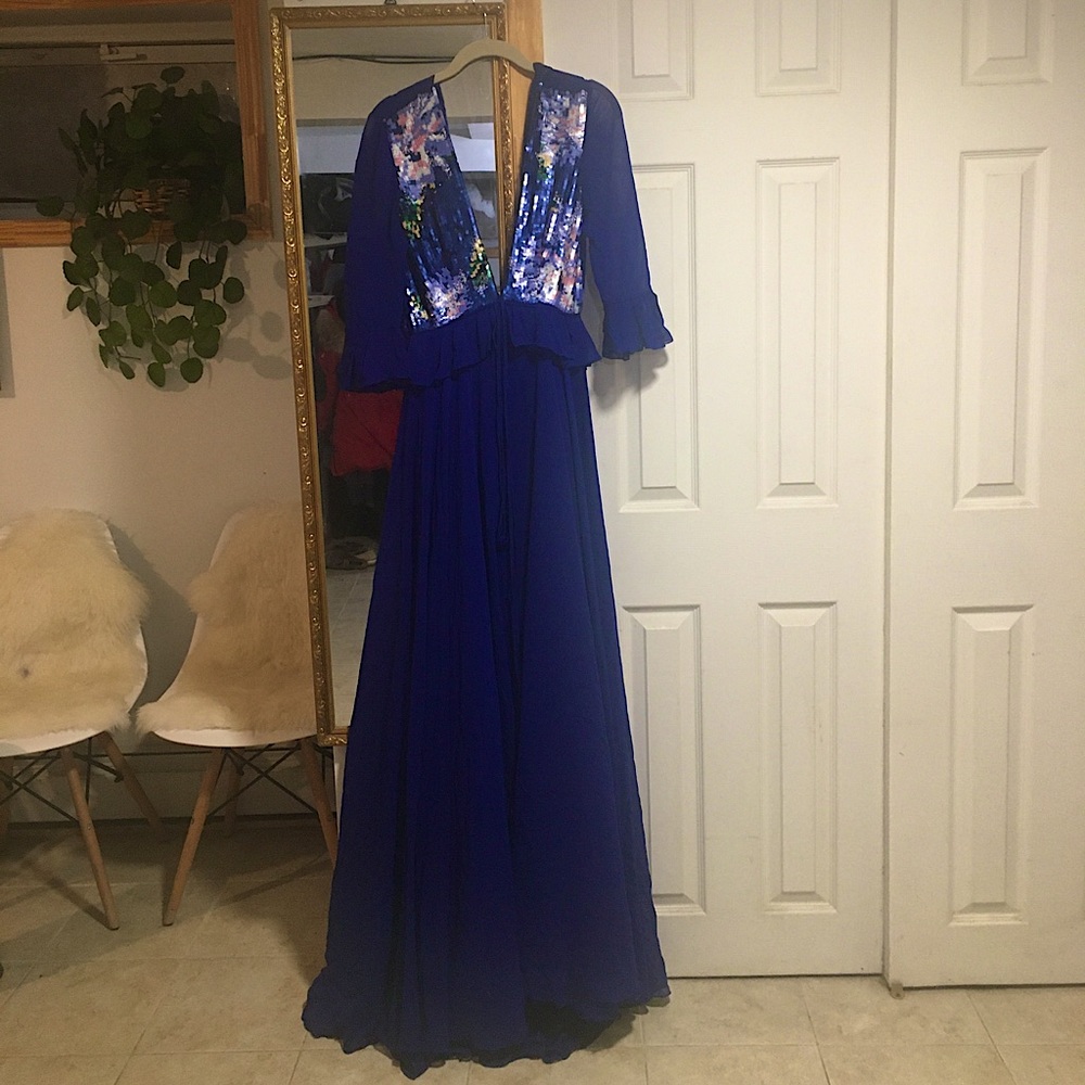 $7000 Emilio Pucci silk sequins dress size 36
